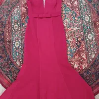 پیراهن مجلسی سایز ۳ به ۳۸ و ۴۰ میخوره قرمز ماتیکی