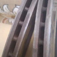 دیسک ترمز  چرخ جلو پژو۴۰۵ همرا  با لنت نو کوموهو