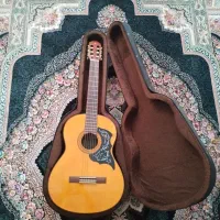 گیتار یاماها c70