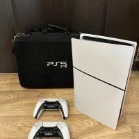 ps5 slim در حد اکبند دو دسته