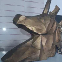 مجسمه اسب تک شاخ