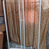 تخت بیمارستان با پرده|پزشکی|مشهد, زمرد|دیوار