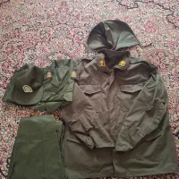 یکدست لباس کار سربازی و اورکت