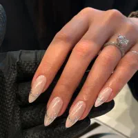 مدل رایگان مانیکور، کاشت، ترمیم لاک ژل بدون هزینه|خدمات آرایشگری و زیبایی|تهران, زعفرانیه|دیوار