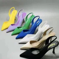 خانم جهت مدلینگی