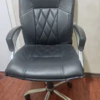 صندلی گردان مدیریت|صندلی و نیمکت|اهواز, زیتون کارمندی|دیوار