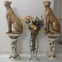 دو مجسمه ببر و همراه دوپایه وبا یک گلدان|مجسمه، تندیس، ماکت|سبزوار, امیر کبیر|دیوار