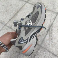 کفش نیوبالانس 725