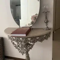 میز و آینه