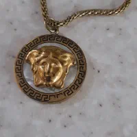 گردن بند ورساچ