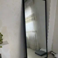 آیینه قدی در حد نو