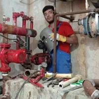 لوله کشی. شیرالات .جوشکاری. نصب پمپ و منبع