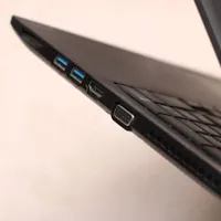 لپتاپ توشیبا i7 در حد نو با کیف و موس