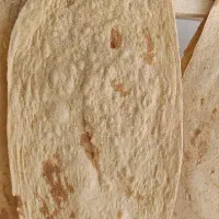 نان محلی یا خانگی با آرد کامل