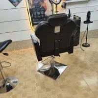 صندلی آرایشگاه مردانه و سرشور|آرایشگاه و سالن‌های زیبایی|داران, |دیوار