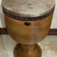 تنبک و سه تار مُهردار چوب