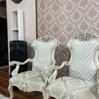 مبل سلطنتی و راحتی همراه میز غذاخوری