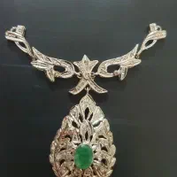 آویز دست‌ساز قدیمی طلا ۶ عیار  تمام جواهر اصل