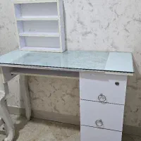 میز ناخن،تابوره،چمدان چرخدار تتومیکاپ ناخن