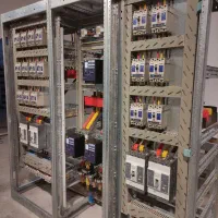 ساخت بدنه تابلو برق صنعتی + مونتاژ کامل|خدمات پیشه و مهارت|اسلامشهر, چیچکلو|دیوار