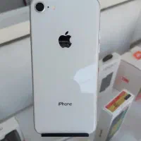 آیفون 8 رنگ سفید 64G