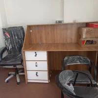 میزپیشخوان وصندلی چر۷دار و۲عدد صندلی انتظار