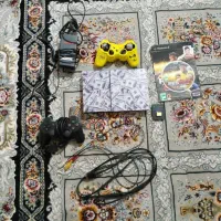 پلی استیشن دو وفلش و دی وی دی