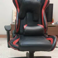 صندلی گیمینگ DXRACER