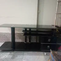 میز تلویزیون بزرگ شیشه سالم