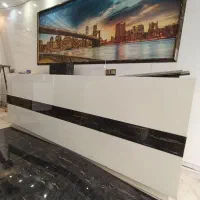 میز کانتر در حد نو ۴ نفره