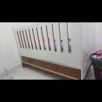 تخت بغل تخت مادر