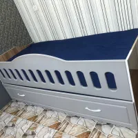 تخت دو طبقه