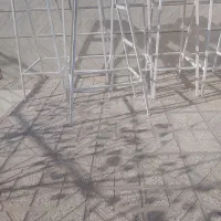 چهار پایه فلزی