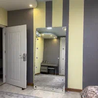 آینه قدی لامپ دار