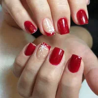 ارائه خدمات تخصصی ناخن و فیشال(پاکسازی) پوست