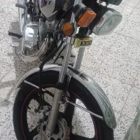 موتورسیکلت ۲۰۰ در حد صفر