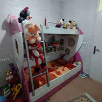 تخت دو طبقه