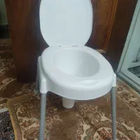 توالت فرنگی نو  یک صندلی نو