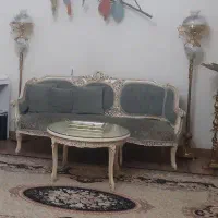 آباژور ایستاده