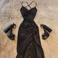 فروشنده لباس خانم
