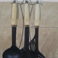 ست کفگیر/تخته گوشت/سفره/رنده دستی/اسپری روغن
