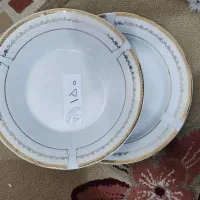 تعدادی بلور وچینی|ظروف سرو و پذیرایی|خمینیشهر, |دیوار