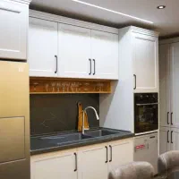 نصاب ماهر کابینت