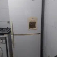 یخچال فروزان دودرب درحدنوتازه گازخارجی زدم سالم