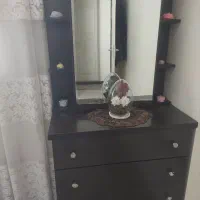 تختواب دو نفره و میز آرایش ۴ کشو|تخت و سرویس خواب|ری, علایین|دیوار