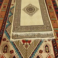 ۲تا قالی ۶متری و همراه ۲تاقلیچه کرم|فرش|ایذه, |دیوار