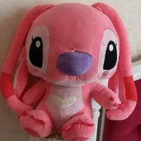 عروسک استیچ صورتی