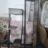 یه جفت شلف دیواری در حد نو