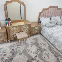 تخت آیینه ای