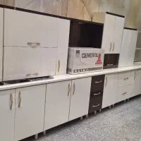 کابینت بسیار تمیز هایگلاس باهود و سینک دولگنه